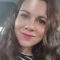 mujer guapa y feliz